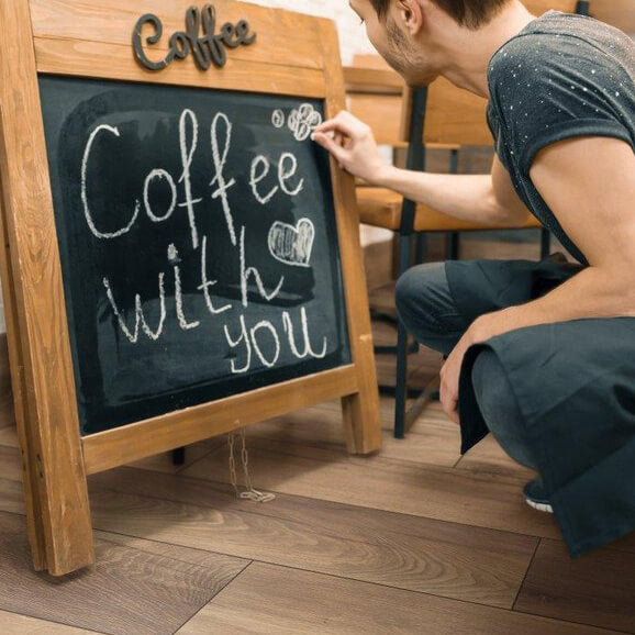 Laminat Eiche Freiberg in Holzoptik Landhausdielen. Laminatboden bei Vinylshop24. Einfache Verlegung, robust & pflegeleicht.