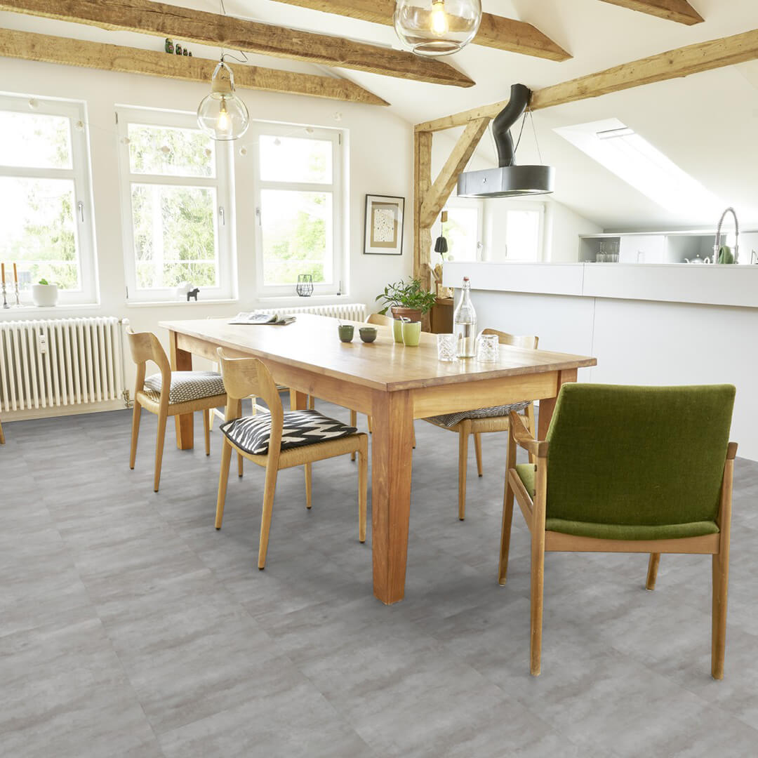 Vinylboden in Fliesenoptik – hochwertiges Klick-Vinyl der EleganceLock-Serie Brüssel in grau, modern, pflegeleicht und wasserdicht, erhältlich bei vinylshop24