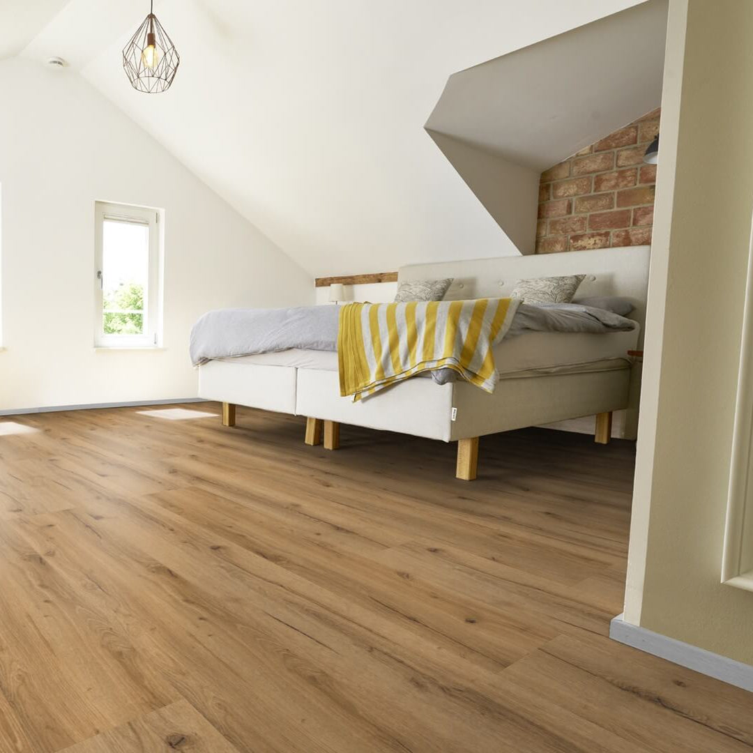 Hochwertiger Klick Vinylboden Eiche Primelock Hamburg in moderner Landhausdielen-Optik – wasserdicht, langlebig und günstig bei vinylshop24