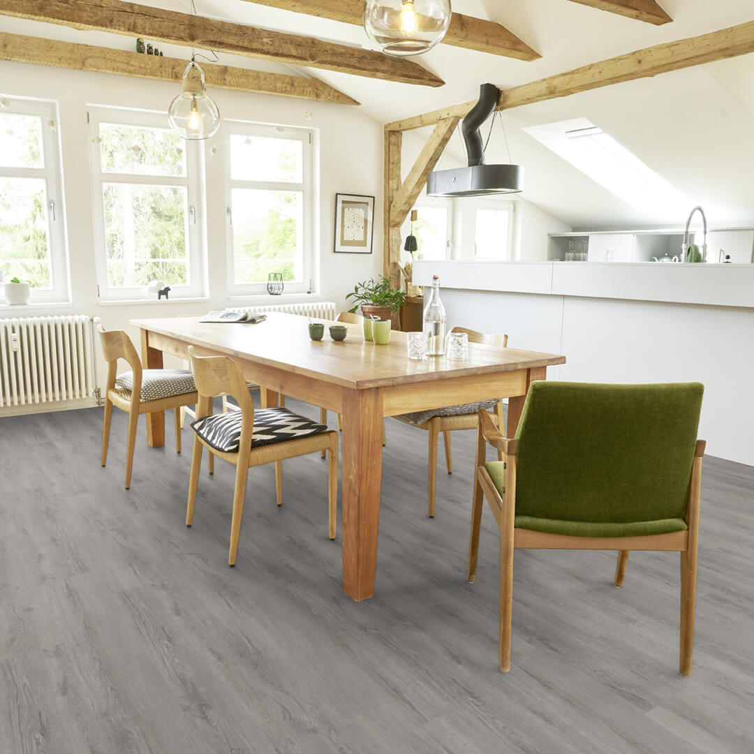 Vinylboden in Holzoptik – elegantes Klick-Vinyl der EleganceLock-Serie Madrid im grauen Landhausdielen-Design, modern und wasserdicht, erhältlich bei vinylshop24