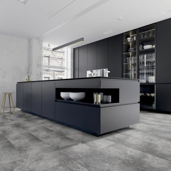 Vinylboden in Fliesen- und Marmoroptik, Klebevinyl Mainz aus der Adhera Premium Kollektion, modern und pflegeleicht, erhältlich bei Vinylshop24