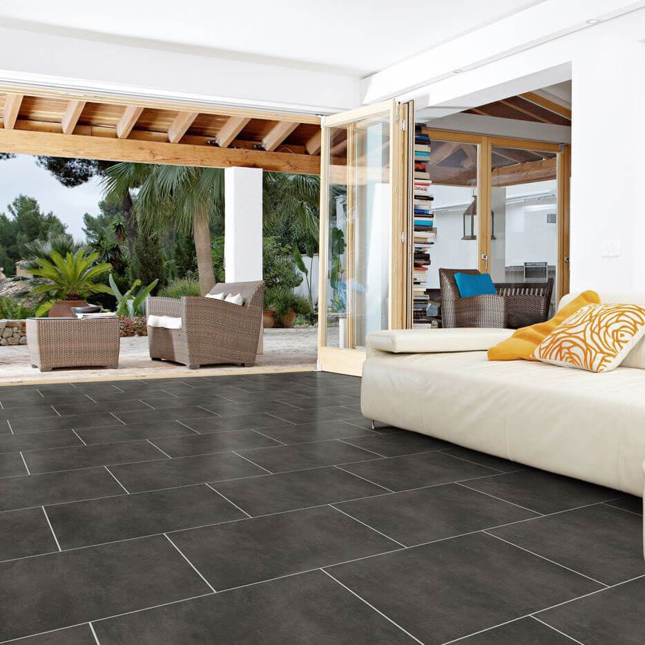 Vinylboden in Fliesen- und Marmoroptik, Klebevinyl Plauen aus der BondLine Essentials Kollektion, modern und pflegeleicht, erhältlich bei Vinylshop24