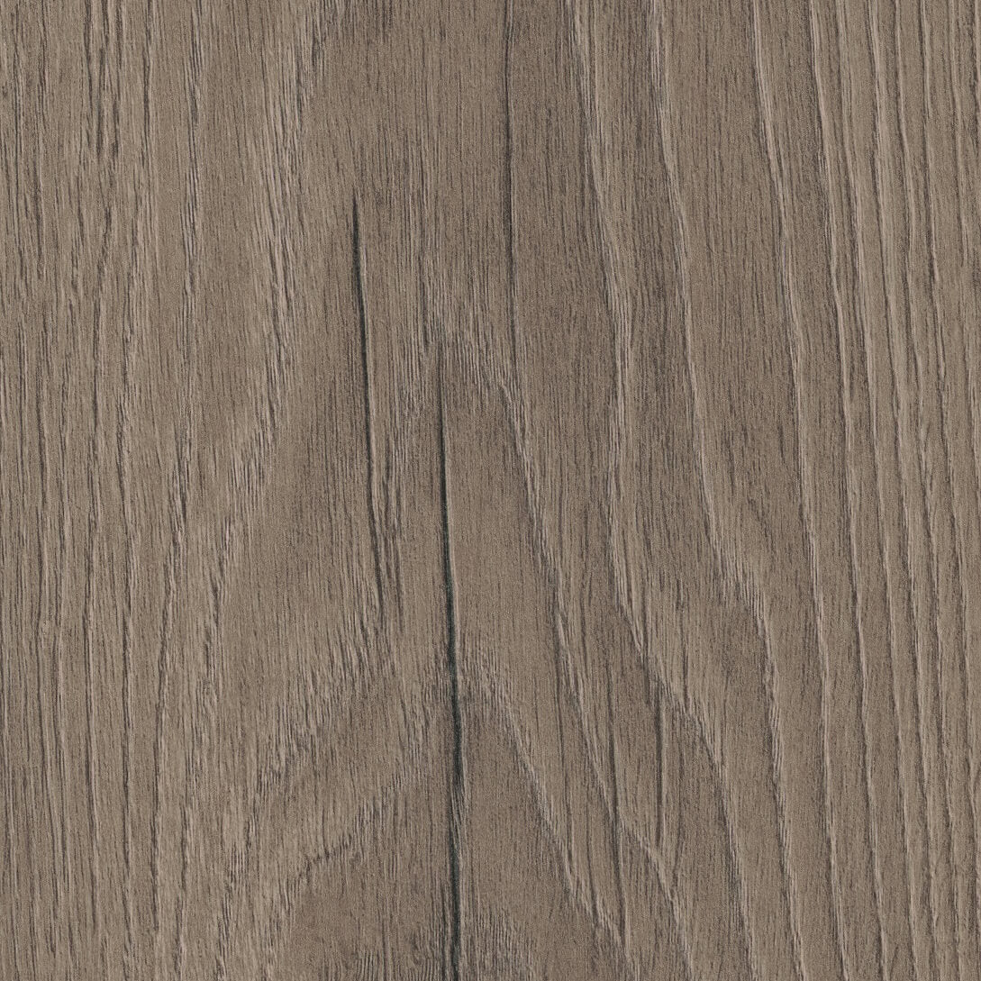 Laminat Eiche Sindelfingen in Fischgrät Herringbone Holzoptik. Laminatboden bei Vinylshop24. Einfache Verlegung, robust & pflegeleicht.