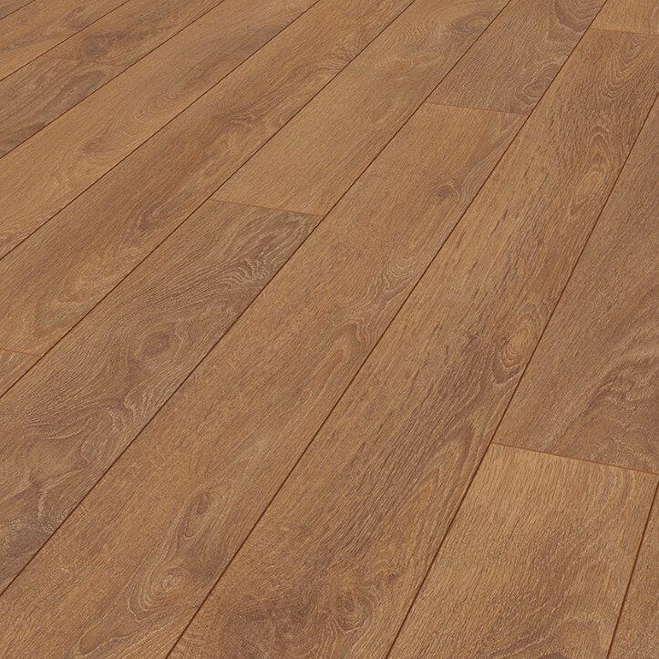 Laminat Eiche Greifswald in Holzoptik rustikal Landhausdielen. Laminatboden bei Vinylshop24. Einfache Verlegung, robust & pflegeleicht.