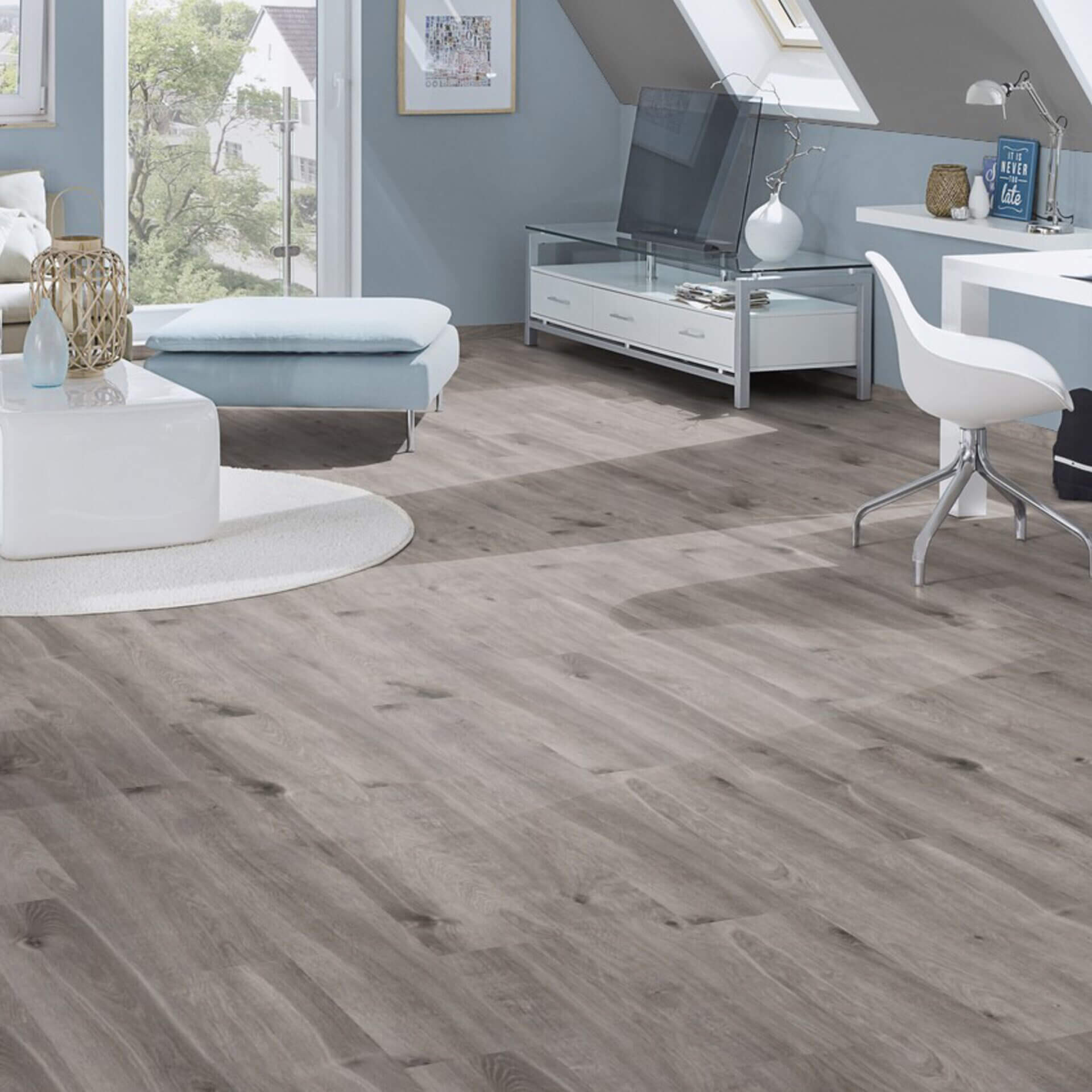 Laminat Eiche Güstrow in Holzoptik Landhausdielen. Laminatboden bei Vinylshop24. Einfache Verlegung, robust & pflegeleicht.