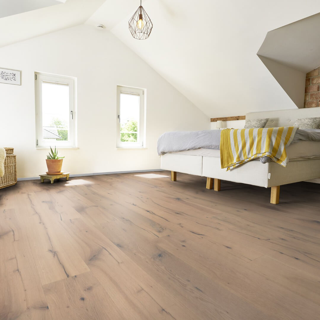 Hochwertiger Parkettboden Celle aus Eiche – Klickparkett und Fertigparkett zum einfachen Verlegen. Robustes Echtholz Parkett mit natürlicher Optik für stilvolle Wohnräume.
