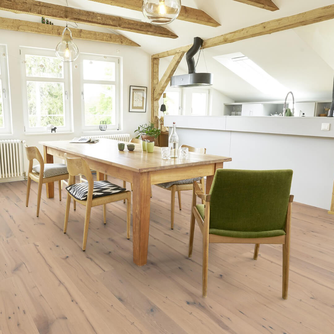 Hochwertiger Parkettboden Göttingen aus Eiche – Klickparkett und Fertigparkett zum einfachen Verlegen. Robustes Echtholz Parkett mit natürlicher Optik für stilvolle Wohnräume.