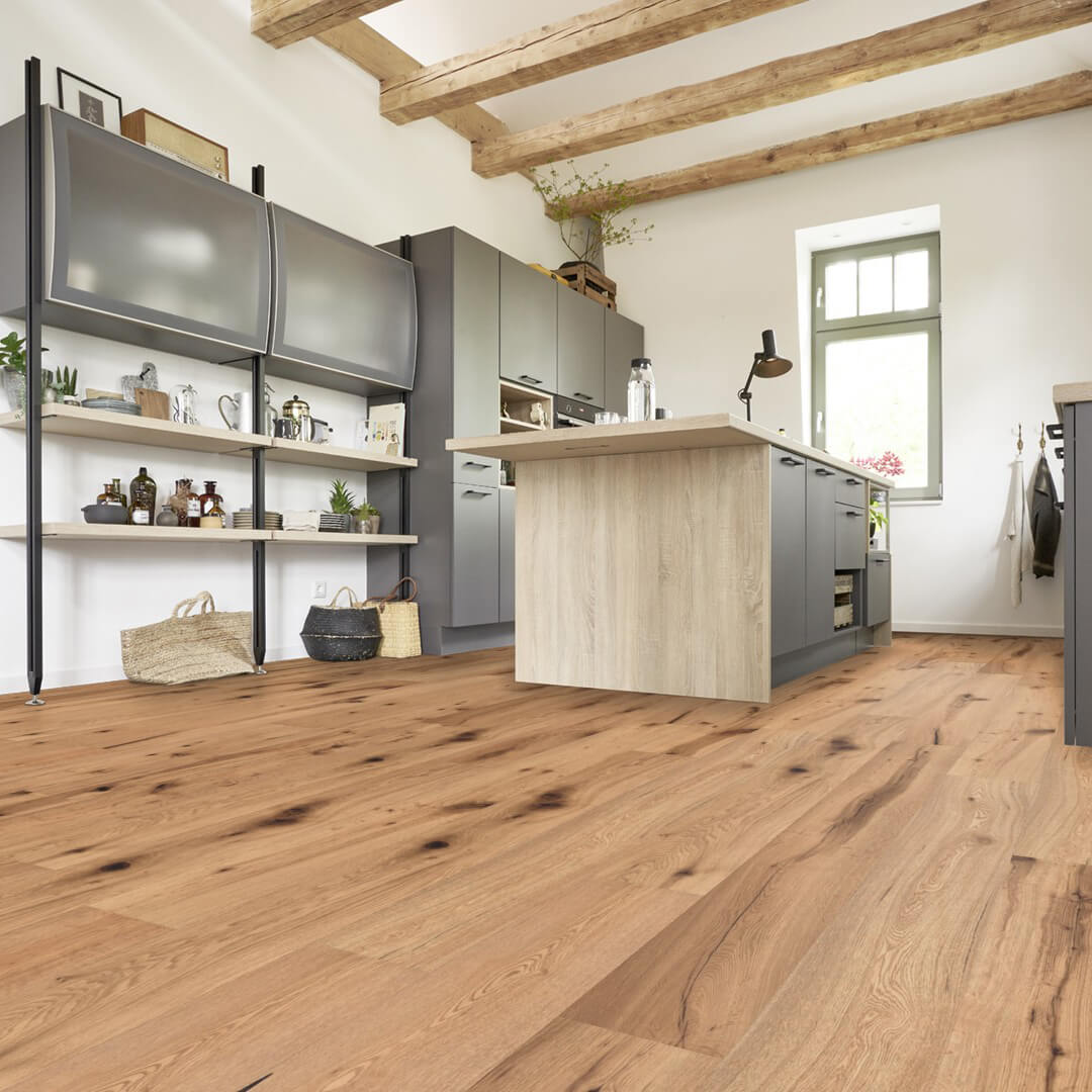 Hochwertiger Parkettboden Hameln aus Eiche – Klickparkett und Fertigparkett zum einfachen Verlegen. Robustes Echtholz Parkett mit natürlicher Optik für stilvolle Wohnräume.