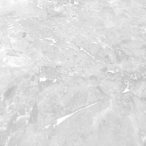 Vinylboden in Fliesenoptik Hellgrau mit weißer Marmorierung – hochwertiges Klick-Vinyl der EleganceLock-Serie Krakau, modern, pflegeleicht und wasserdicht, erhältlich bei vinylshop24